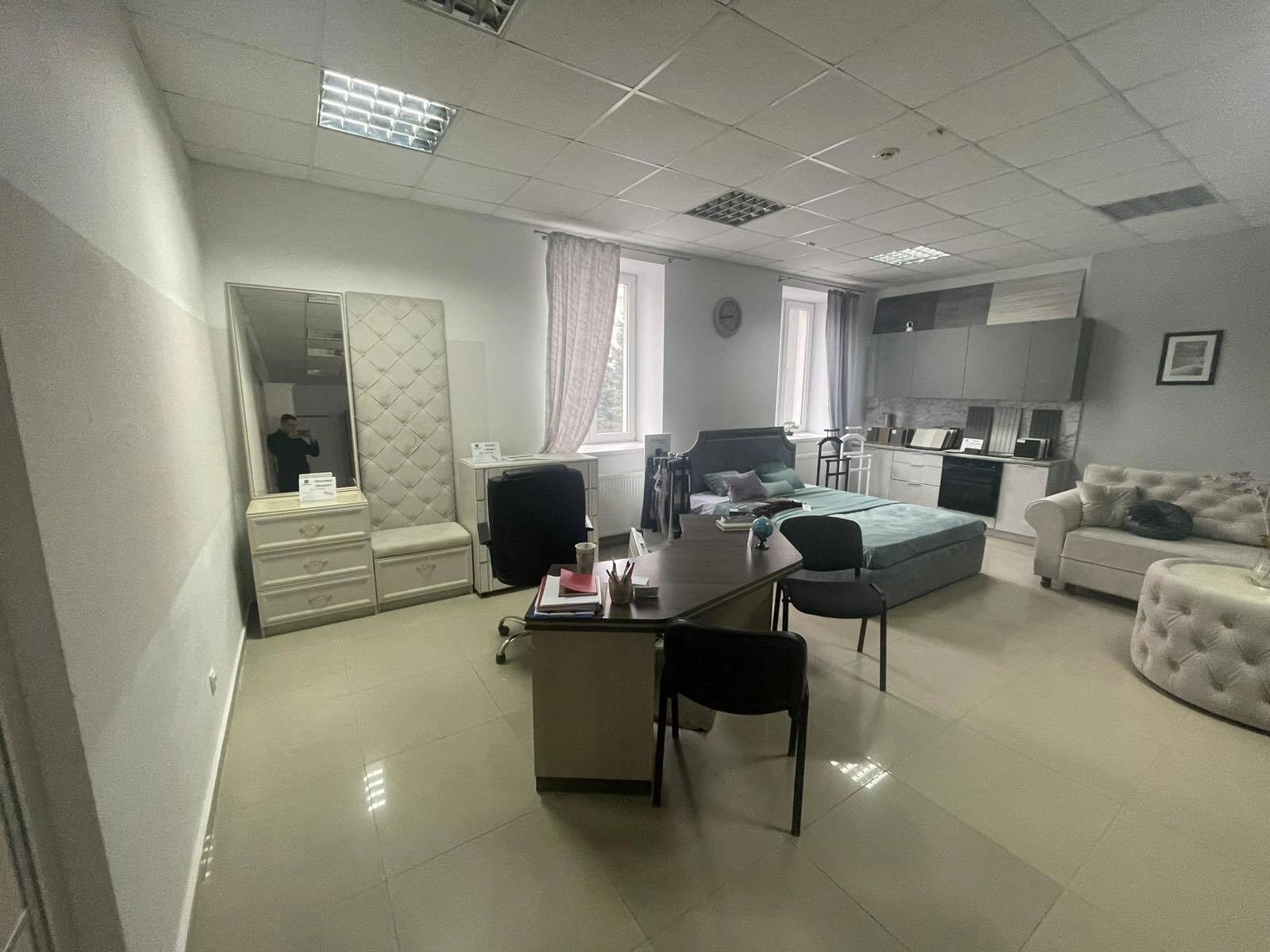 Продам нерухомість під комерцію. 73 m², 1st floor/5 floors. Бандери С. пр., Тернопіль. 