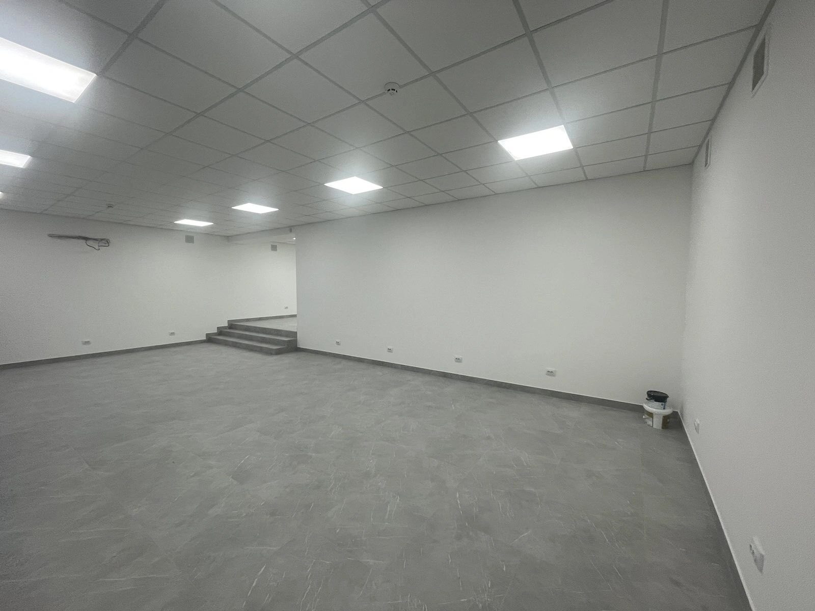 Продаж комерційного приміщення. 112 m², 1st floor/10 floors. 1, Генерала Тарнавського , Тернопіль. 