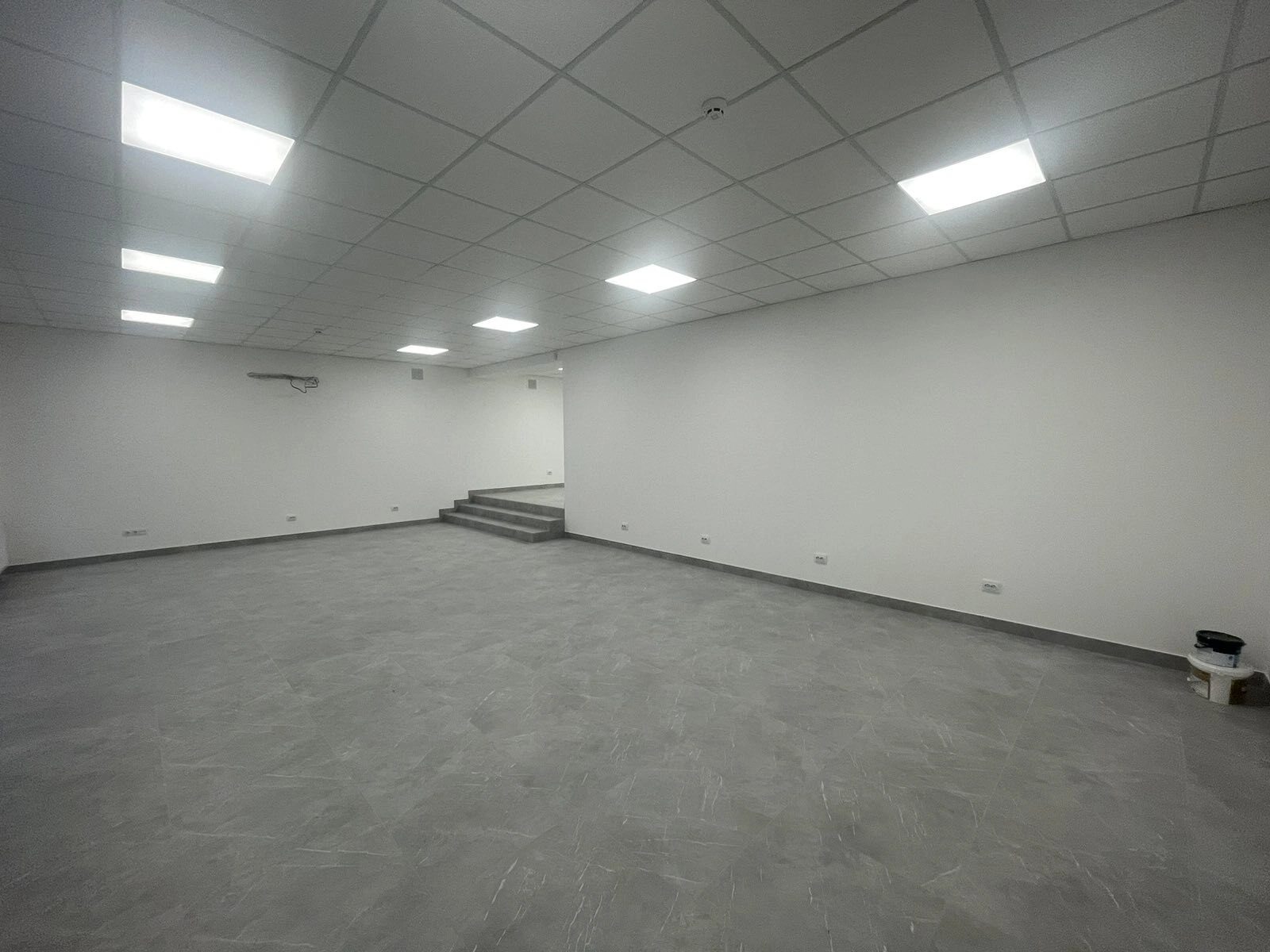 Commercial space for sale. 112 m², 1st floor/10 floors. 1, Henerala Tarnavskoho , Ternopil. 