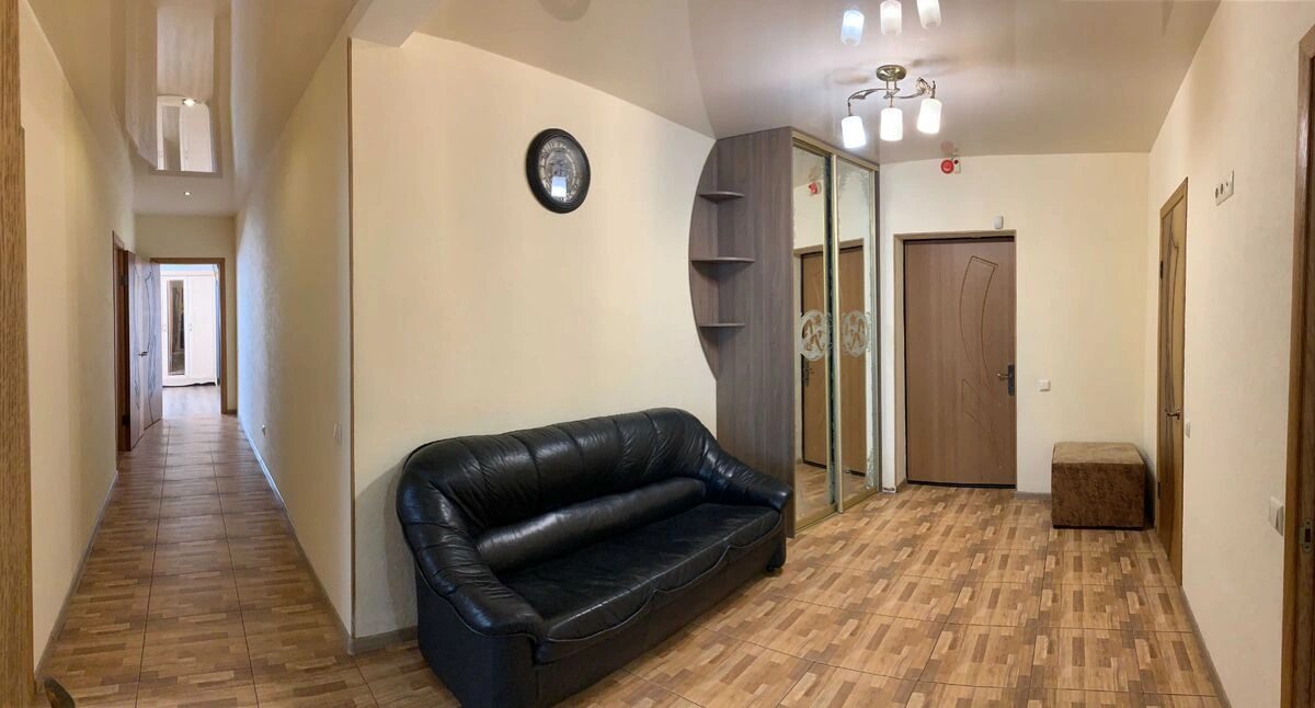 Продаж квартири. 1 room, 92 m², 4th floor/24 floors. 9, Моторний пров , Київ. 