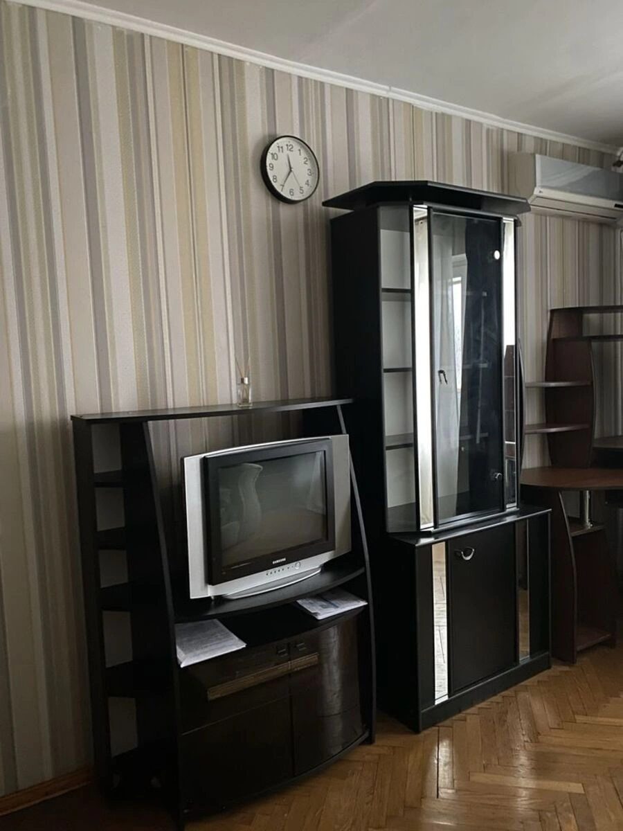 Продаж квартири. 1 room, 34 m², 6th floor/9 floors. 6, Теремківська 6, Київ. 