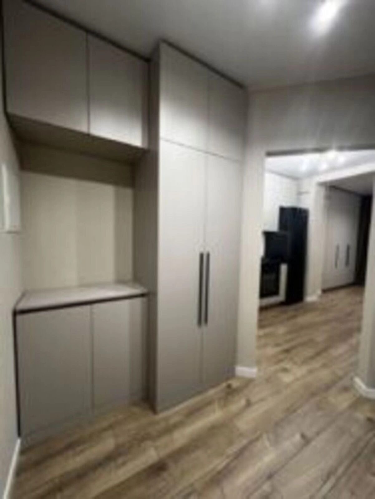 Apartments for sale. 1 room, 40 m², 8th floor/10 floors. 1, Abrikosova , Sofiyivska Borshchahivka. 