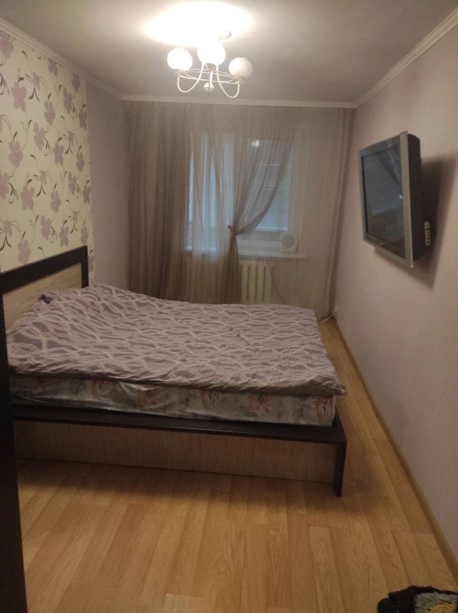 Apartments for sale. 2 rooms, 51 m², 1st floor/12 floors. 108, Golosiyivskiy 108, Kyiv. 