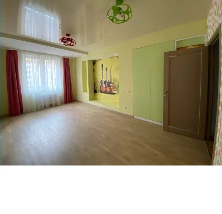 Сдам квартиру. 3 rooms, 101 m², 5th floor/16 floors. 10, Полтавская 10, Киев. 