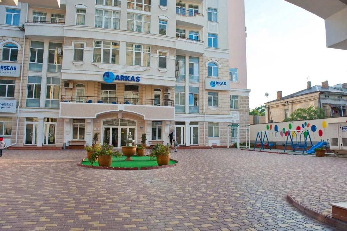 Здам квартиру. 3 rooms, 104 m², 6th floor/10 floors. 39, Успенская ул., Одеса. 