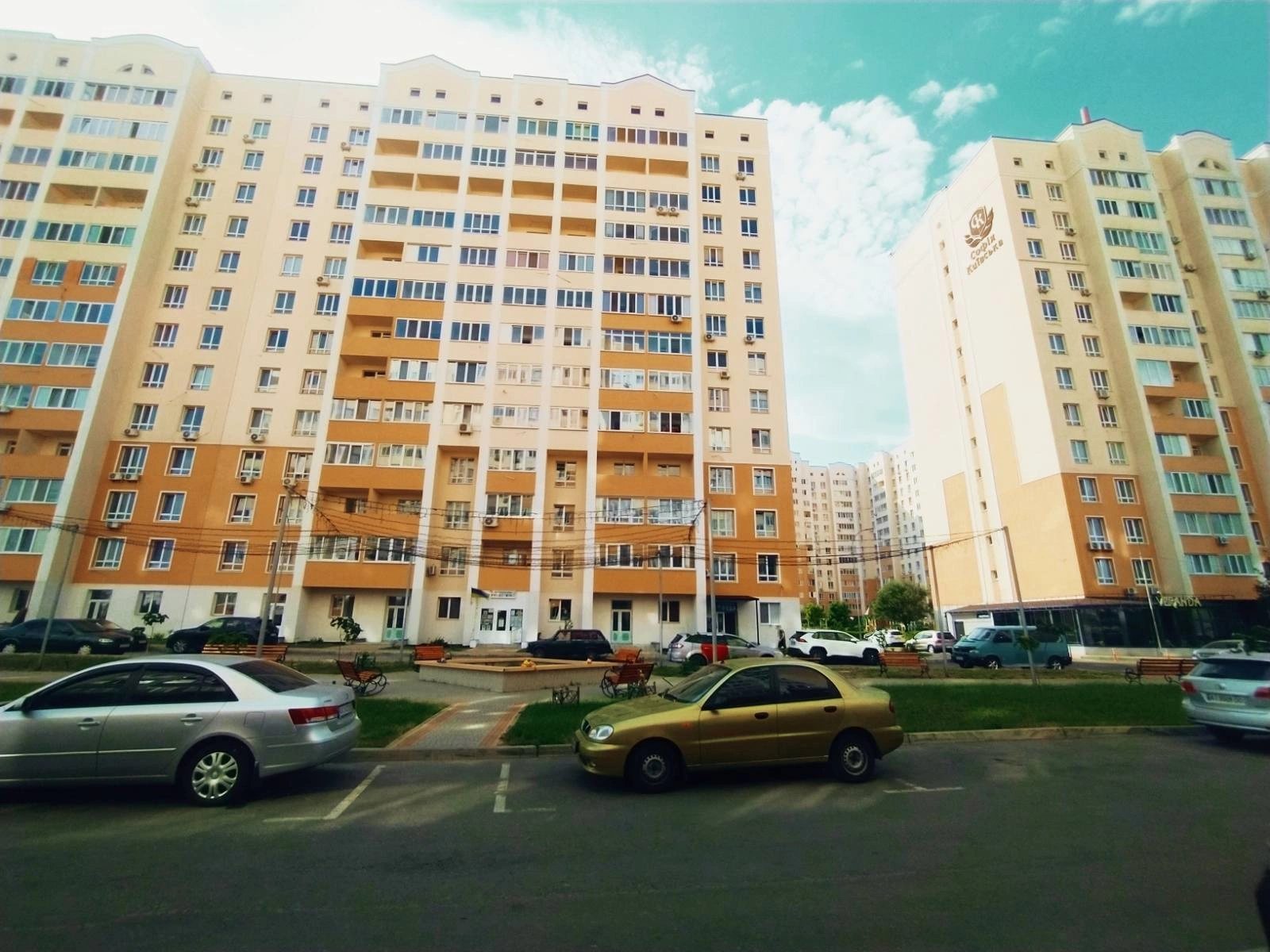 Продаж квартири. 2 rooms, 63 m², 8th floor/12 floors. 8, Чубинського , Софіївська Борщагівка. 