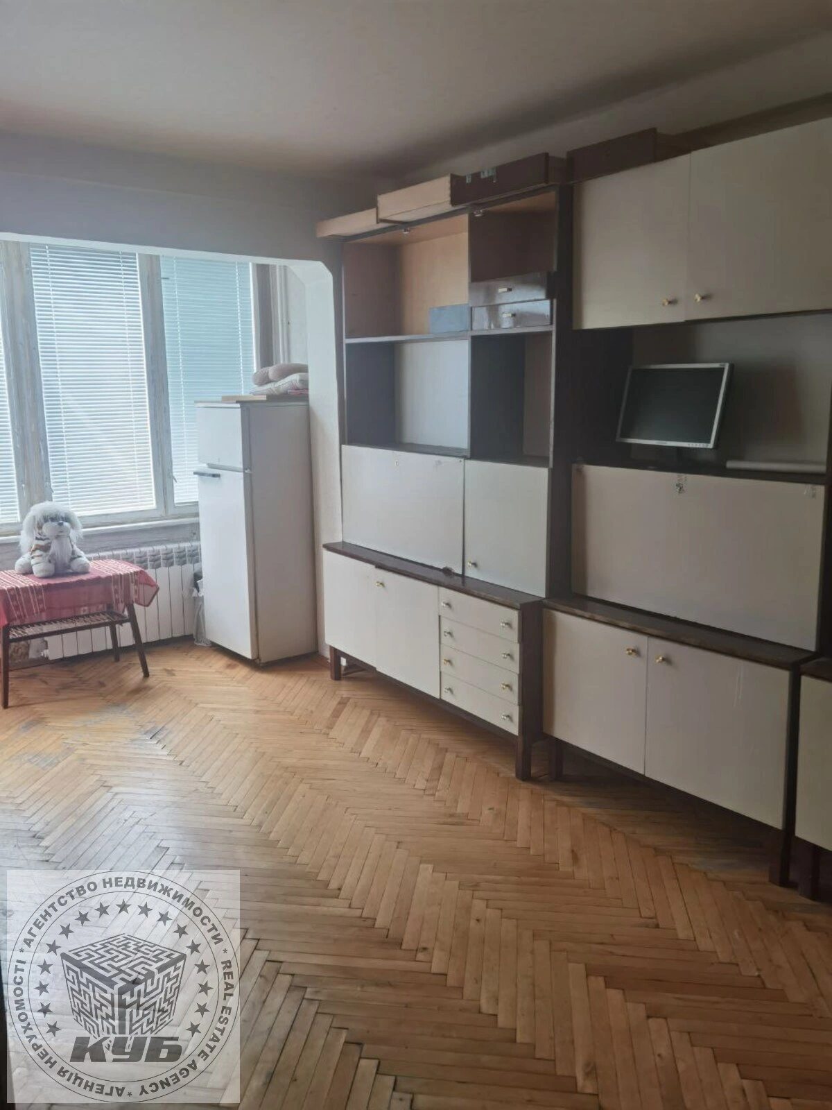 Продаж квартири 2 кімнати, 52 m², 5 пов./9 поверхів. 27, Олега Мудрака (Генерала Наумова) вул., Київ. 