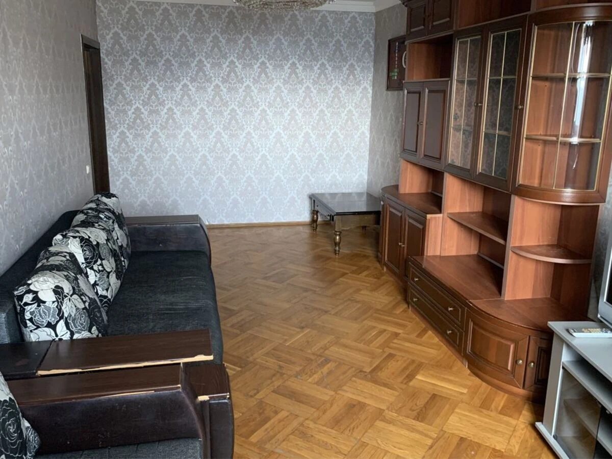 Apartments for sale. 3 rooms, 74 m², 14 floor/16 floors. 40, Vadyma Hetmana ul., Kyiv. 