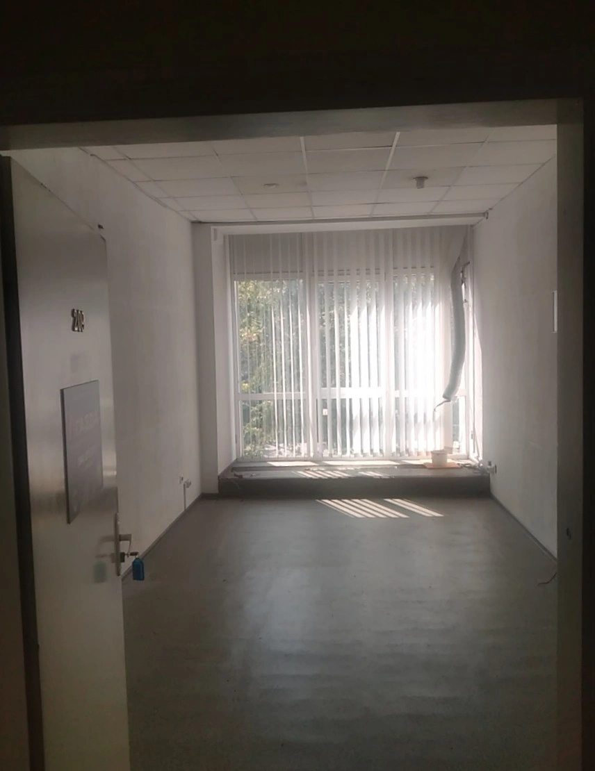 Office for rent. 1 room, 22 m², 2nd floor/5 floors. 4, Myru 4, Kyiv. 