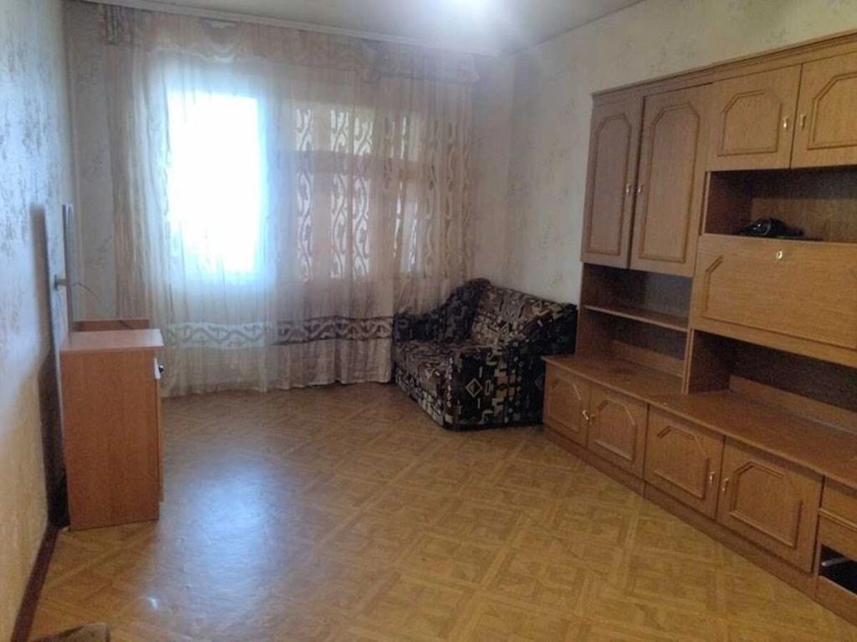 Продаж квартири. 3 rooms, 68 m², 7th floor/10 floors. 42, Чорновола , Вишневе. 