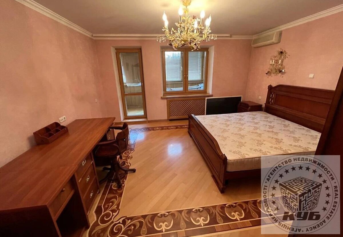 Продаж квартири 4 кімнати, 168 m², 9 пов./17 поверхів. 2, Якуба Колоса , Київ. 