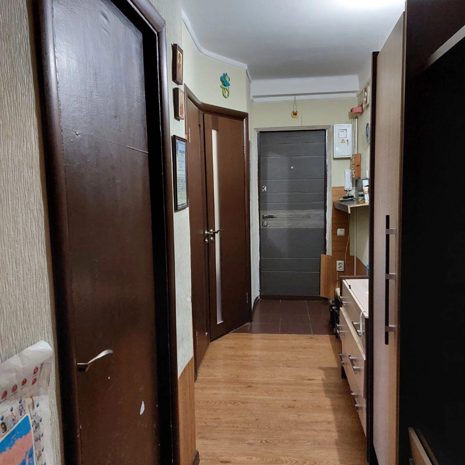 Продаж квартири. 3 rooms, 62 m², 9th floor/9 floors. Литвиненко-Вольгемут 4, Київ. 