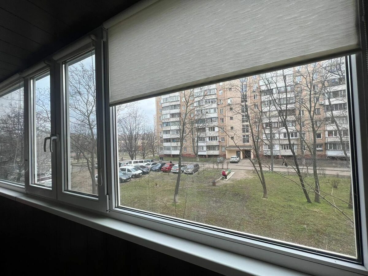 Apartments for sale. 1 room, 26 m², 2nd floor/9 floors. 7, Symyrenka 7, Kyiv. 