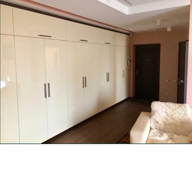 Apartment for rent. 2 rooms, 84 m², 17 floor/24 floors. 45, Vyshgorodska 45, Kyiv. 