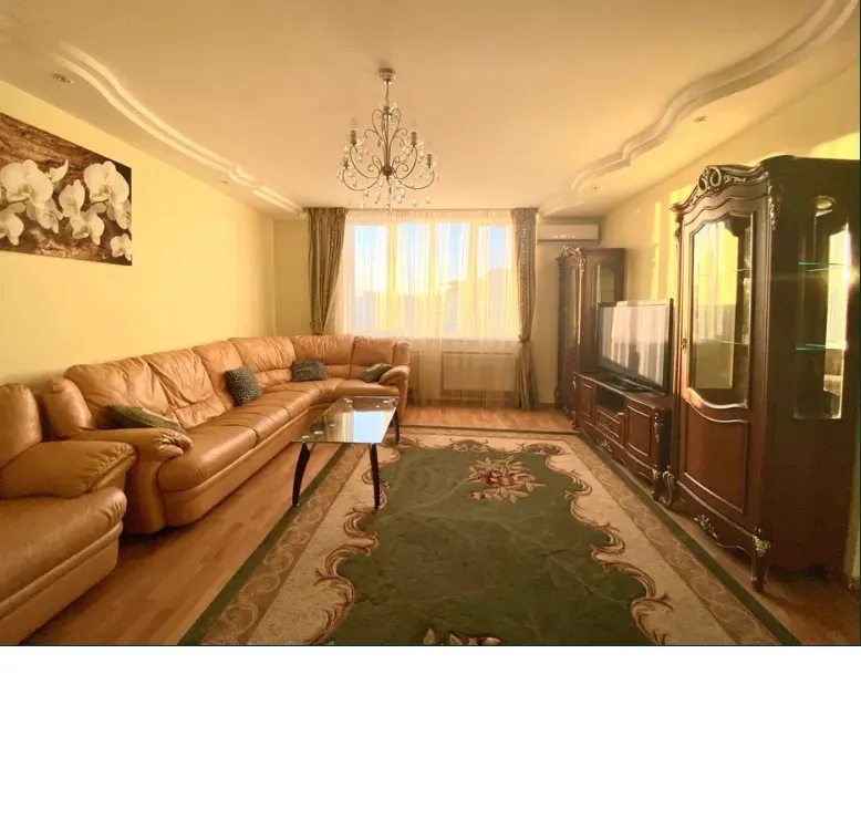 Apartment for rent. 3 rooms, 110 m², 14 floor/21 floors. 1, Prospekt Bazhana, Kyiv. 