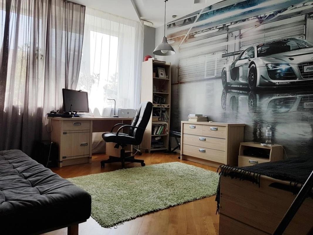 Продаж квартири. 4 rooms, 167 m², 1st floor/5 floors. 3, Педагогический пер., Одеса. 