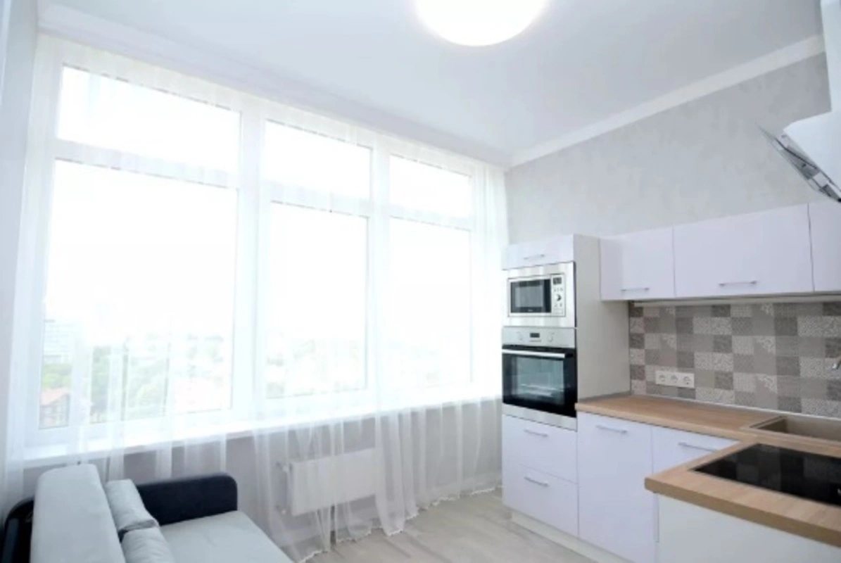 Продаж квартири. 1 room, 43 m², 25 floor/25 floors. 3, Генуэзская ул., Одеса. 