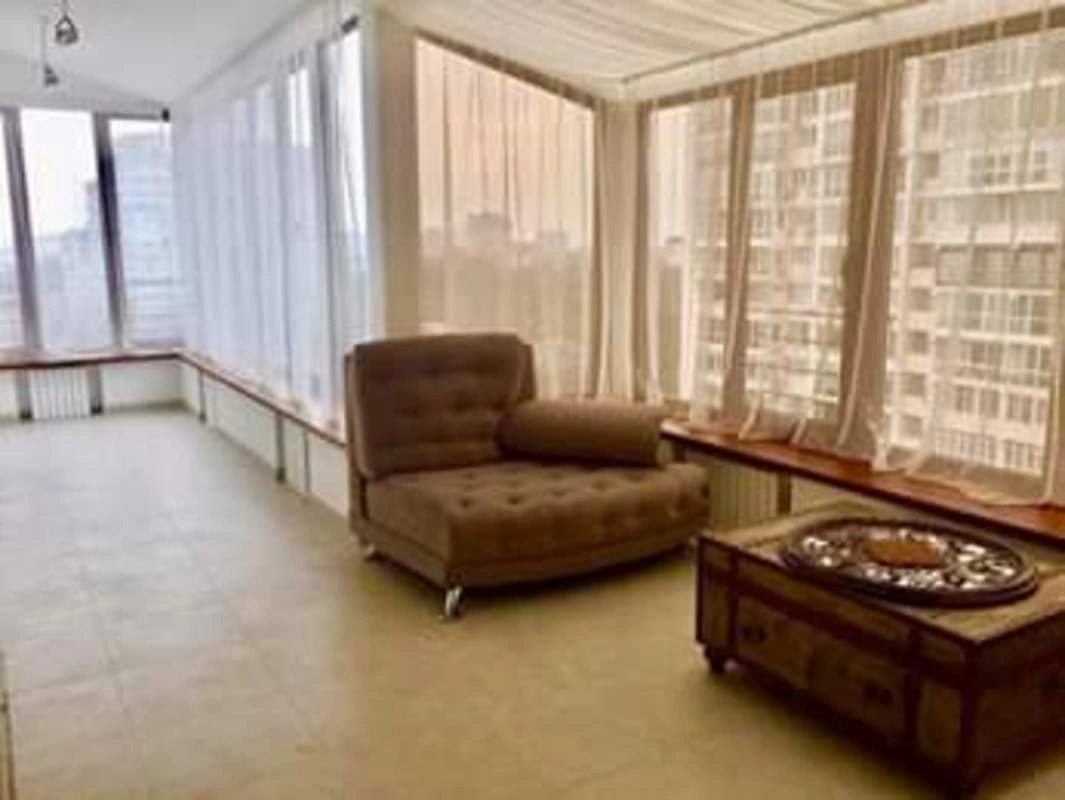 Продаж квартири. 4 rooms, 180 m², 9th floor/10 floors. 1, Черноморская ул., Одеса. 