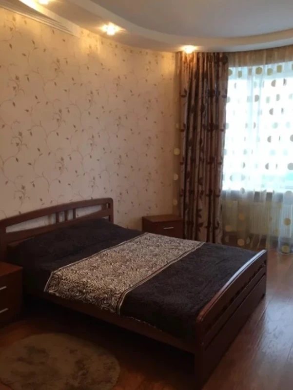 Apartments for sale. 1 room, 69 m², 6th floor/12 floors. 6, Mukachevskyy per., Odesa. 