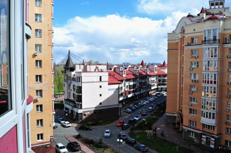 Продаж квартири. 3 rooms, 133 m², 6th floor/9 floors. 6, Героїв Сталінграда 6, Київ. 