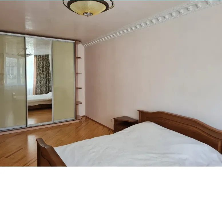 Apartment for rent. 3 rooms, 140 m², 5th floor/22 floors. 22, Saperno-Slobidska 22, Kyiv. 