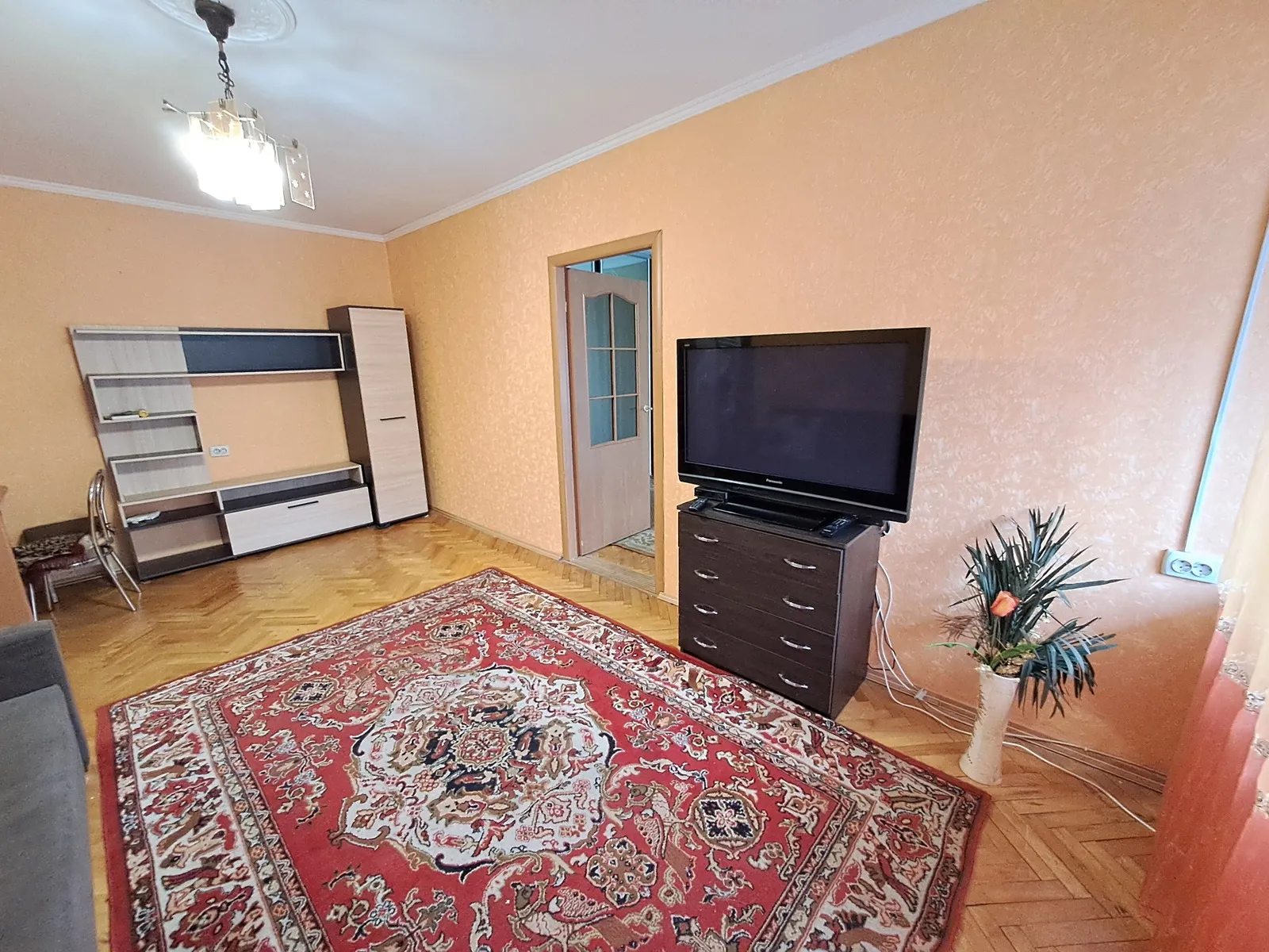 Apartment for rent 2 rooms, 47 m², 3rd fl./3 floors. Staryy Podil vul., Ternopil. 