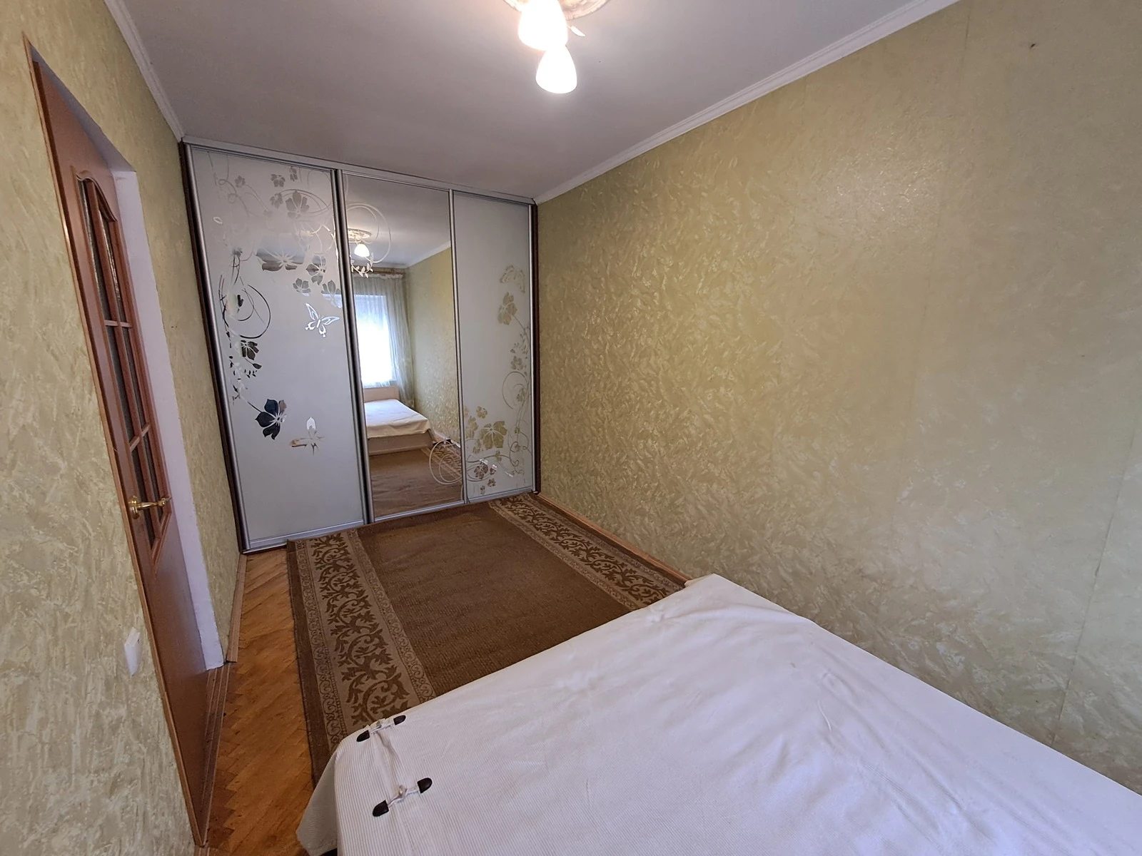 Apartment for rent 2 rooms, 47 m², 3rd fl./3 floors. Staryy Podil vul., Ternopil. 