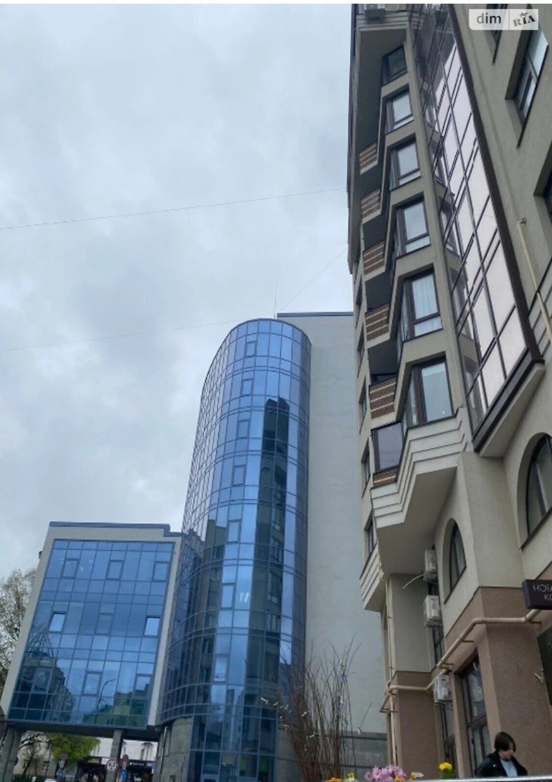 Продаж квартири 2 кімнати, 72 m², 5 пов./9 поверхів. Центр, Тернопіль. 