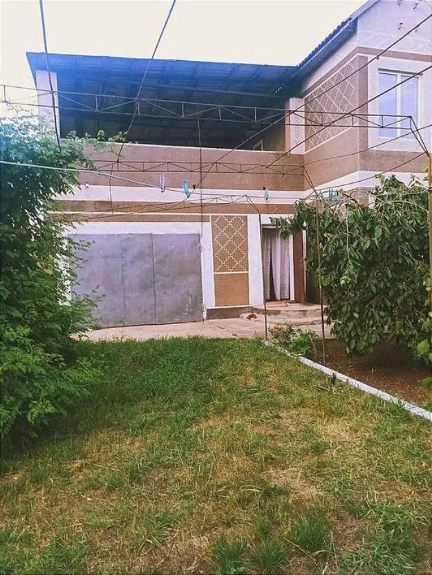 Продається будинок смт Захарівка