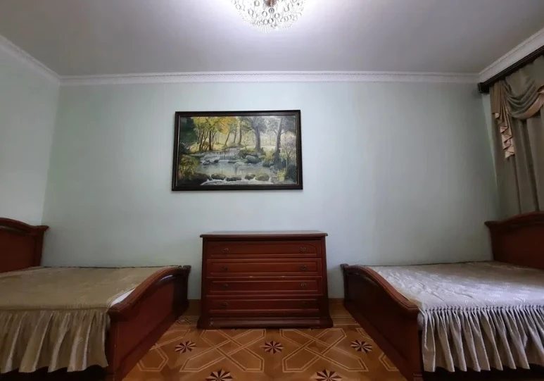 Здам квартиру. 3 rooms, 150 m², 5th floor/8 floors. Довженко ул., Одеса. 
