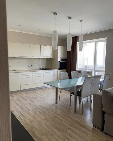 Apartment for rent. 3 rooms, 115 m², 8th floor/10 floors. 8, Shevchenko pr., Odesa. 