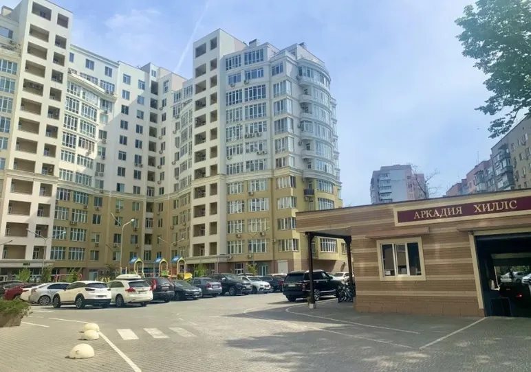 Apartment for rent. 2 rooms, 65 m², 7th floor/12 floors. 9, Arkadyevskyy per., Odesa. 