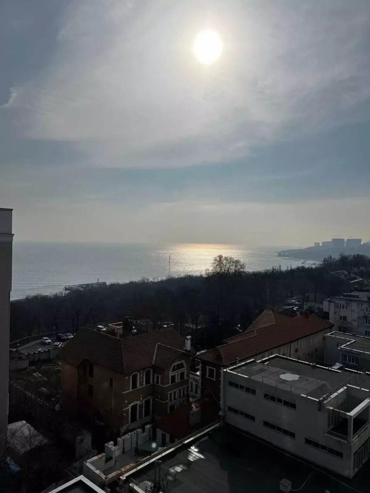 Apartment for rent. 3 rooms, 147 m², 8th floor/16 floors. 5, Lydersovskyy b-r, Odesa. 
