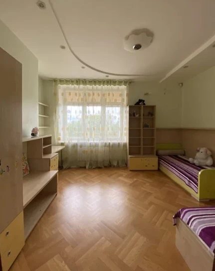 Здам квартиру. 4 rooms, 155 m², 5th floor/8 floors. 3, Каркашадзе пер., Одеса. 