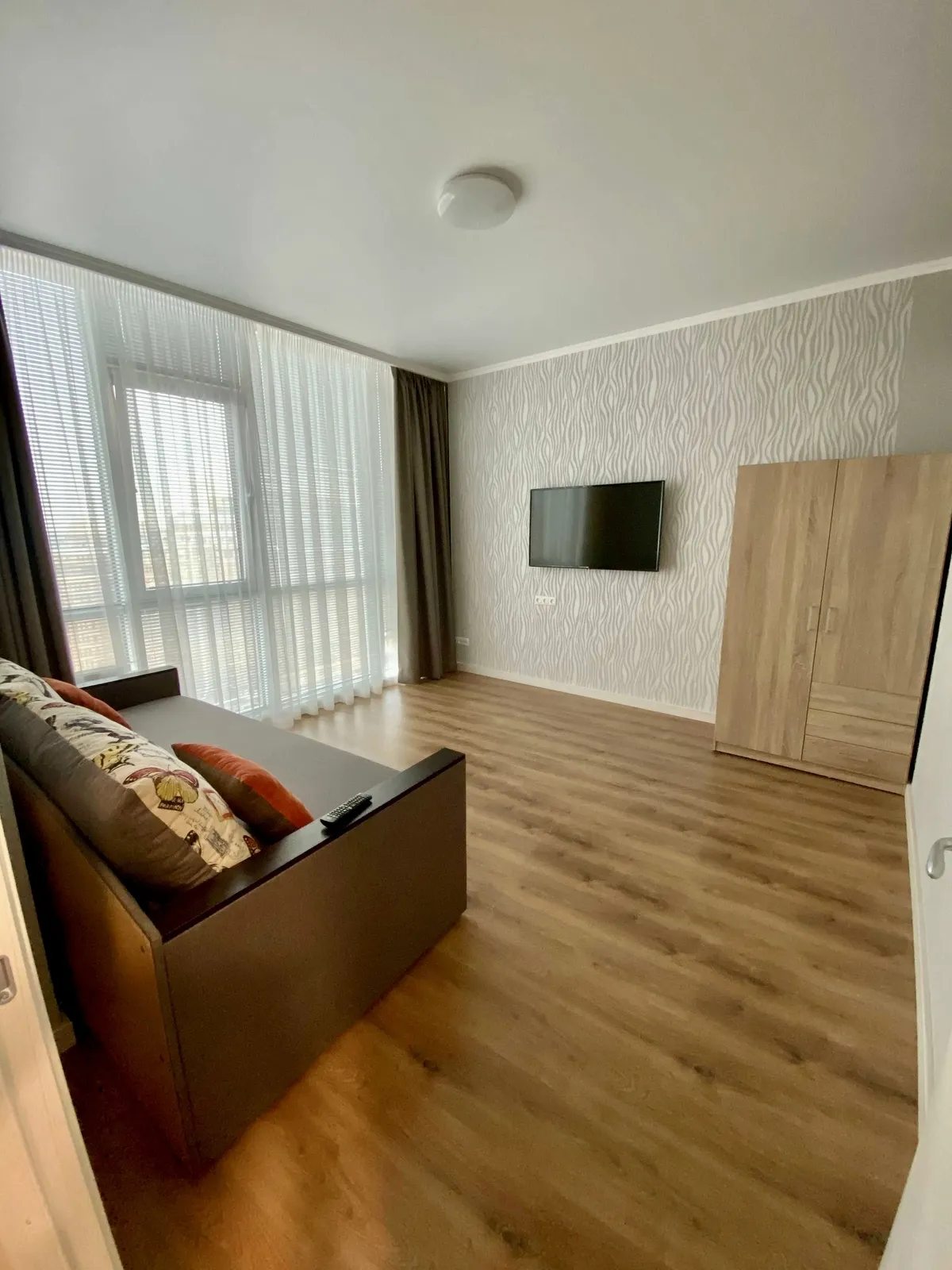 Apartment for rent. 2 rooms, 47 m², 18 floor/25 floors. 3, Henuezskaya ul., Odesa. 