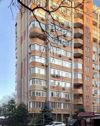 Apartment for rent. 3 rooms, 110 m², 8th floor/14 floors. Hovorova Marshala ul., Odesa. 