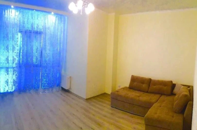 Apartment for rent. 2 rooms, 57 m², 10th floor/18 floors. 29, Astashkyna ul., Odesa. 