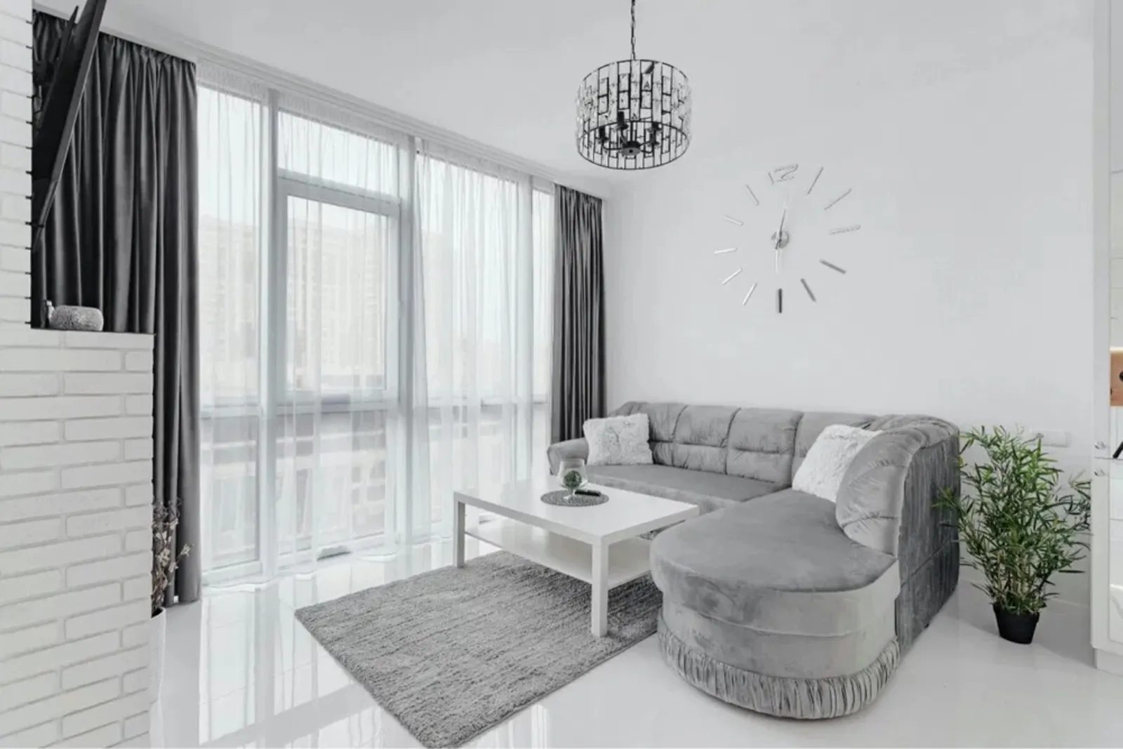 Apartment for rent. 1 room, 50 m², 9th floor/25 floors. 3, Henuezskaya ul., Odesa. 