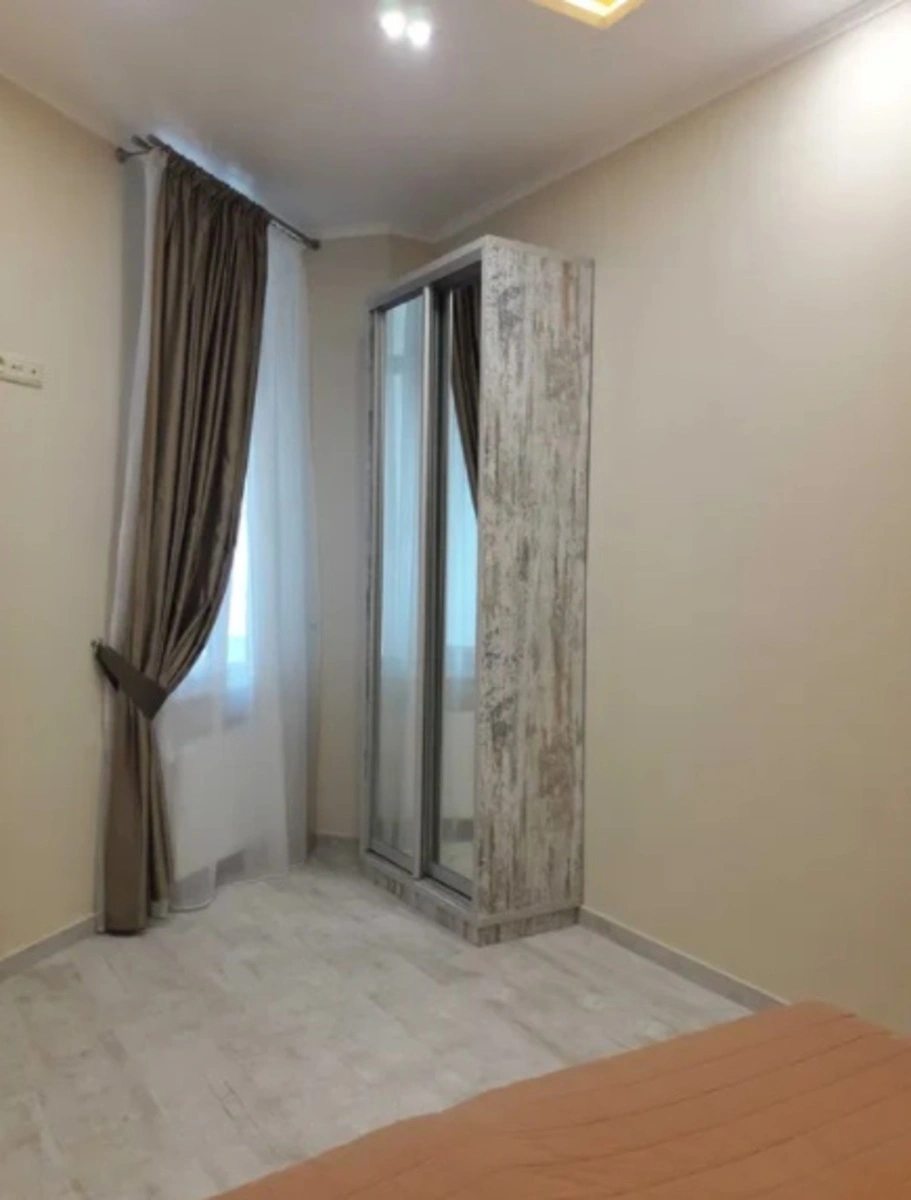 Apartment for rent. 3 rooms, 90 m², 18 floor/24 floors. 5, Henuezskaya ul., Odesa. 