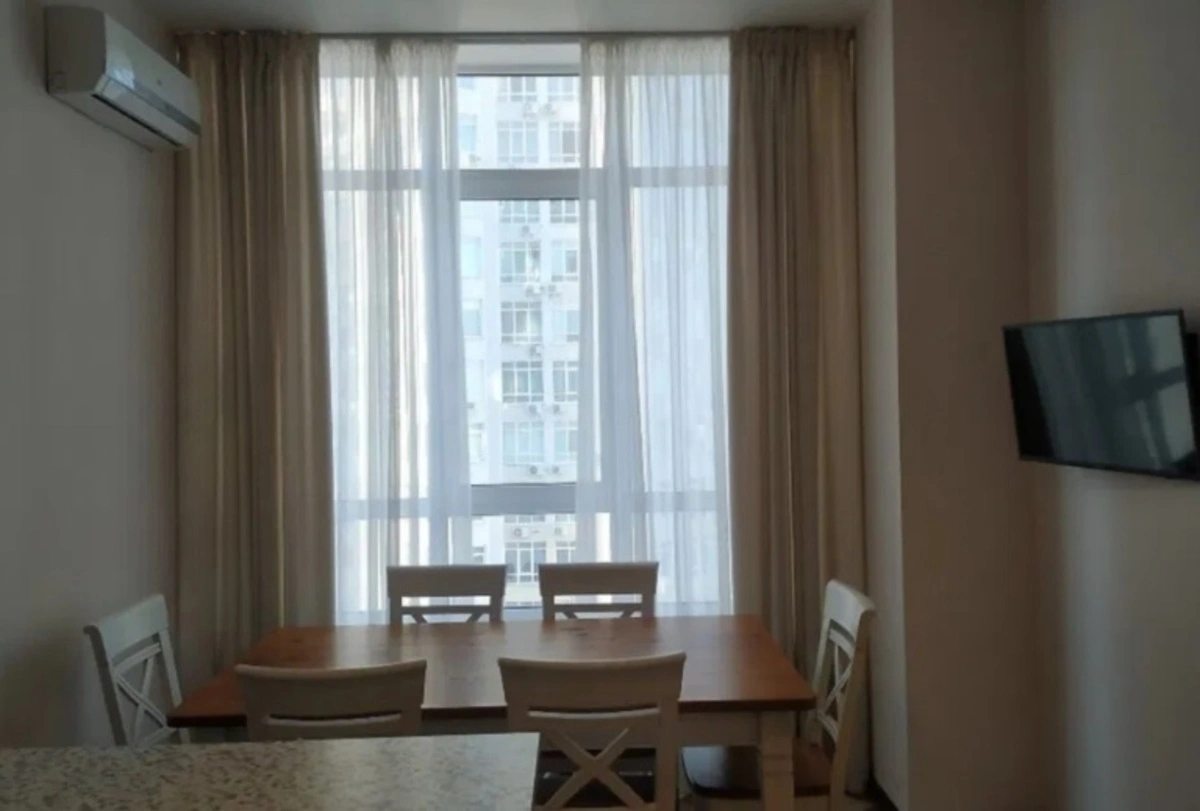 Здам квартиру. 3 rooms, 117 m², 11 floor/22 floors. 22, Французский б-р, Одеса. 