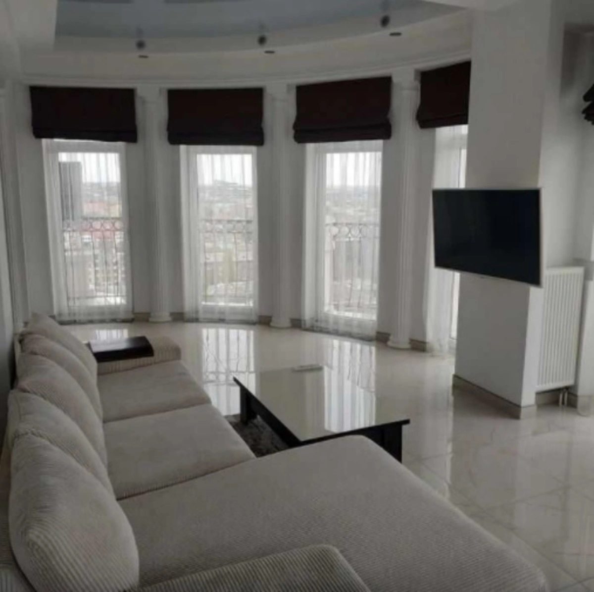 Apartment for rent. 3 rooms, 150 m², 15 floor/17 floors. 3, Sabanskyy per., Odesa. 
