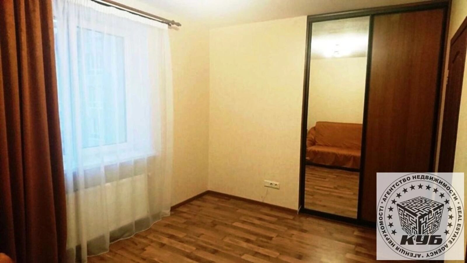 Продаж квартири. 1 room, 37 m², 3rd floor/5 floors. 3, Волинська , Петропавловская Борщаговка. 