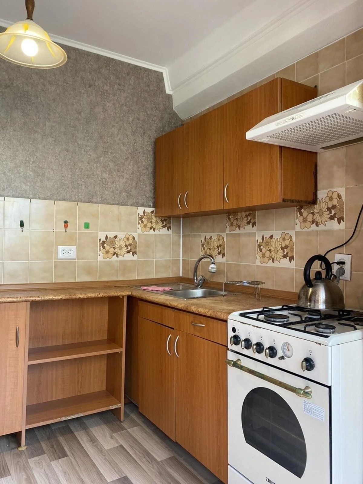 Apartments for sale. 1 room, 31 m², 1st floor/9 floors. 116, Golosiyivskiy 116, Kyiv. 