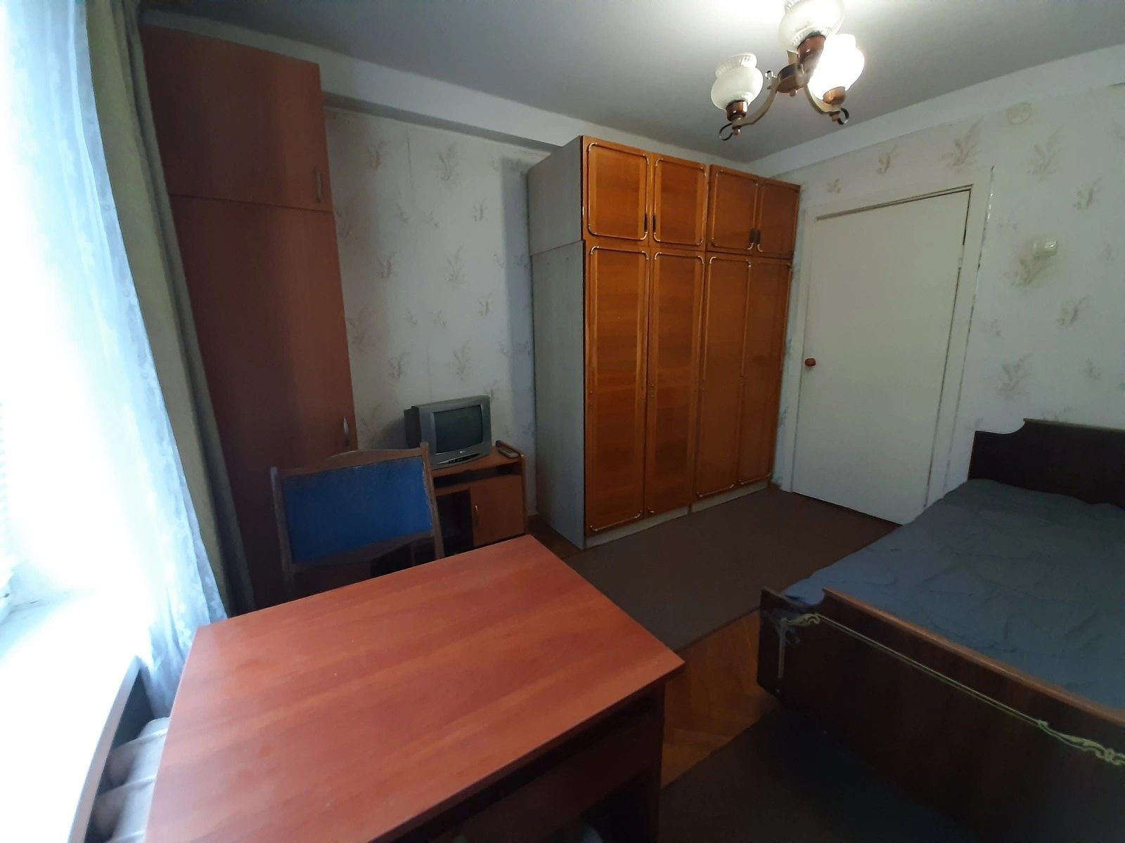 Продаж квартири. 2 rooms, 46 m², 5th floor/5 floors. 5, Ромена Ролана 5, Київ. 