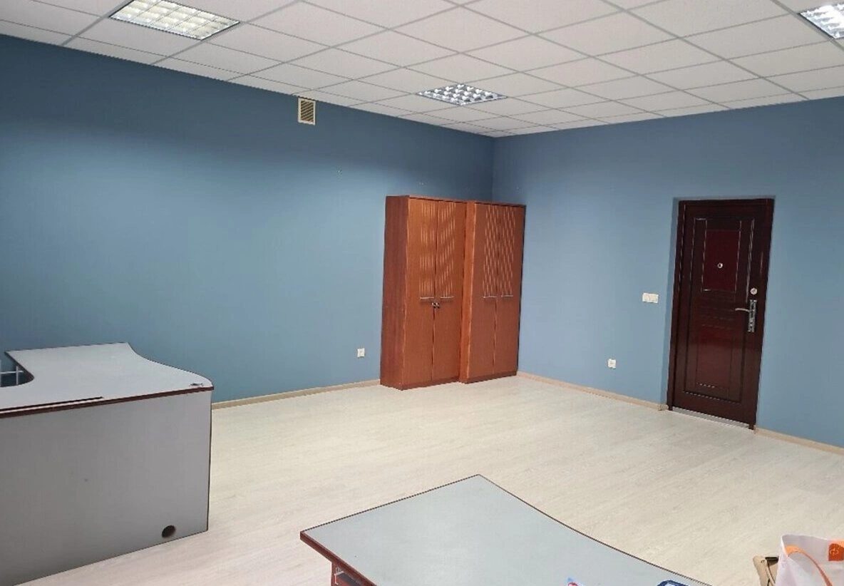 Office for sale. 34 m², 4th floor/5 floors. Sakharnyy zavod, Ternopil. 