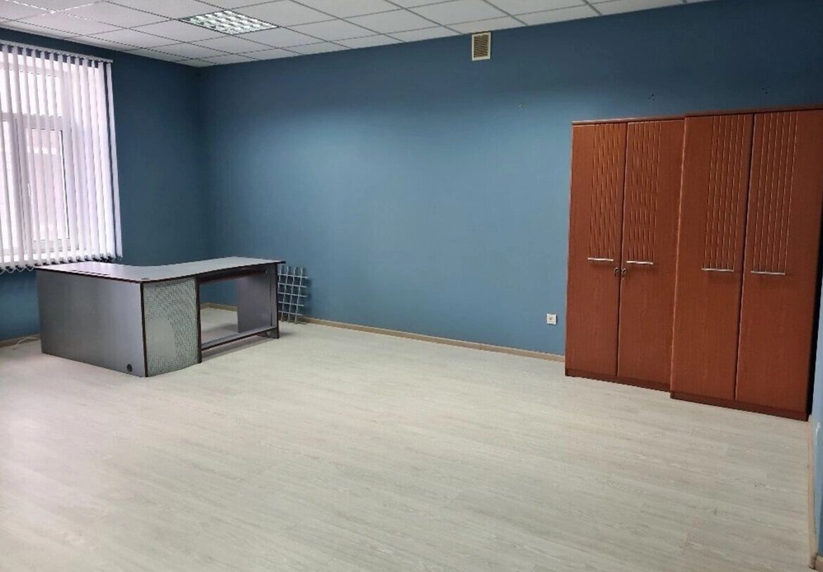 Office for sale. 34 m², 4th floor/5 floors. Sakharnyy zavod, Ternopil. 