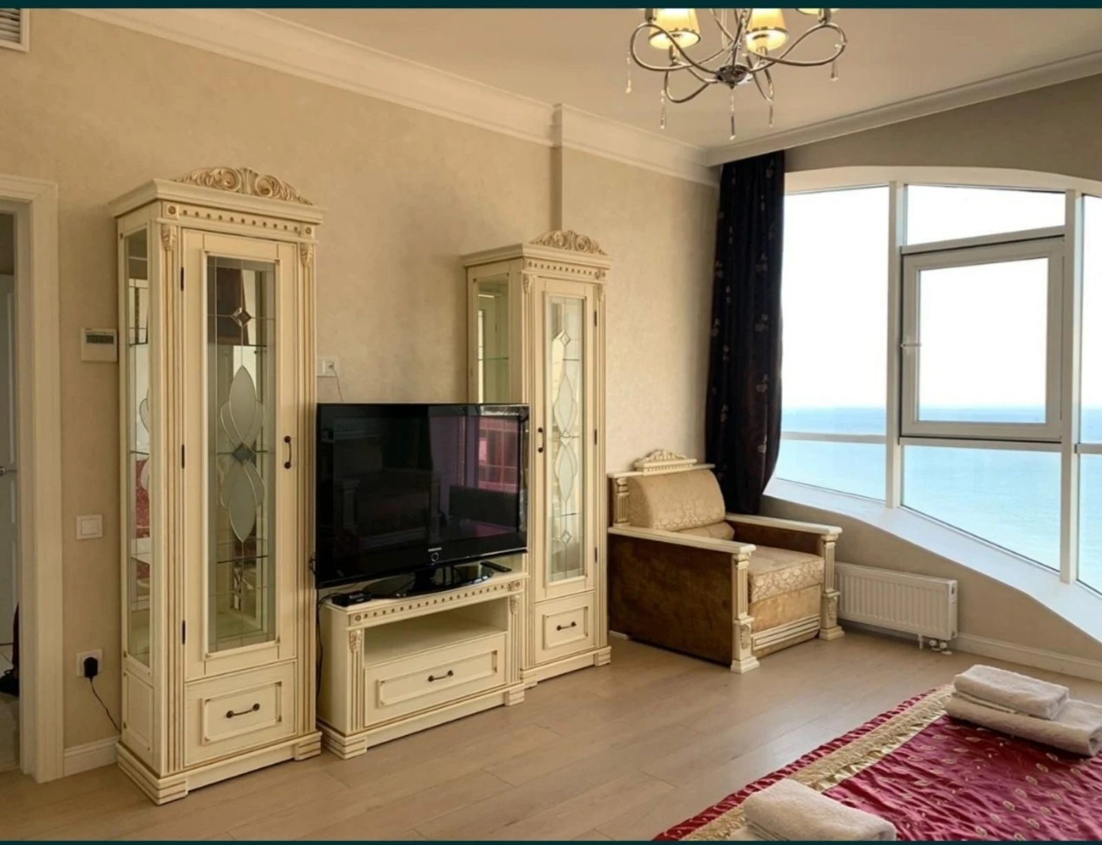 Apartment for rent. 1 room, 55 m², 23 floor/23 floors. 60, Frantsuzskyy b-r, Odesa. 