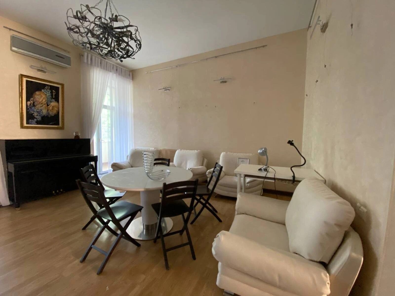 Здам квартиру. 1 room, 105 m², 2nd floor/4 floors. 72, Успенская ул., Одеса. 