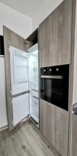 Apartment for rent. 1 room, 50 m², 5th floor/12 floors. 1, Vannyy per., Odesa. 