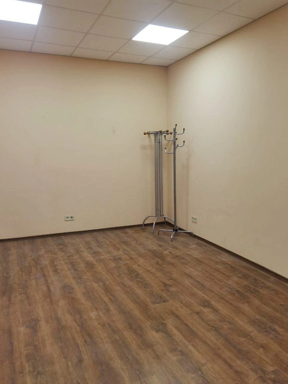 Office for sale. 22 m², 2nd floor/2 floors. 42, Verhniy Val 42, Kyiv. 
